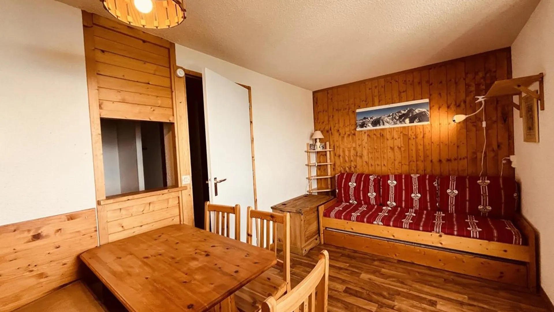 Appartement Pour 4 A Vallandry, Acces Direct Aux Pistes, Balcon, Animaux Admis - Fr-1-757-101